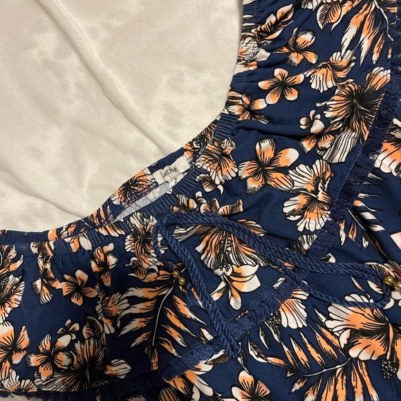 Romper - Picture 2 of 2